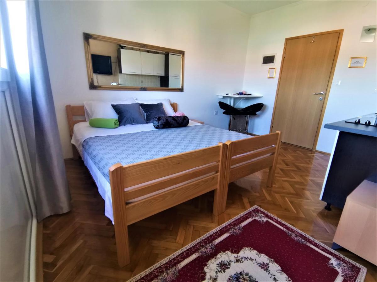 Studio Jasmin Ρόβινι Εξωτερικό φωτογραφία